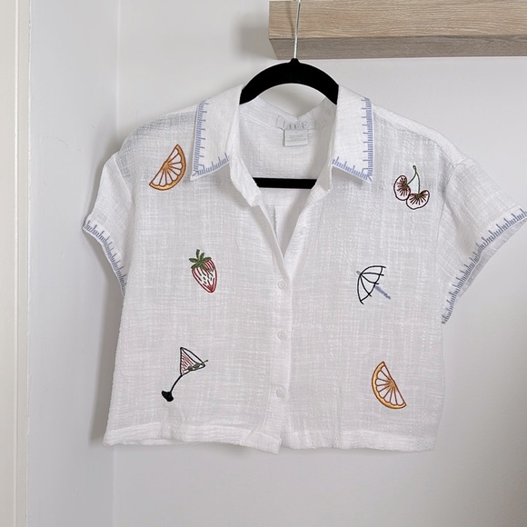 Tops - 💥 Cocktail Button Down Embroidered Shirt